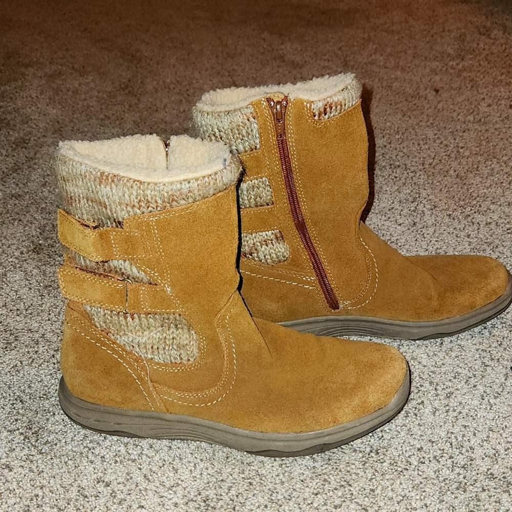 Earth Origins Felicity Brown Suede Knit Accent Faux Fur Lined Boot 9